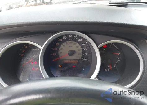 2010 Toyota Tacoma Prerunner V6 z USA, uszkodzony, nr VIN 3TMJU4GN3AM103851